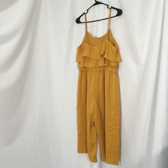 One Clothing Ruffle Sleeveless Crop Jumpsuit (H13) - Picture 5 of 6